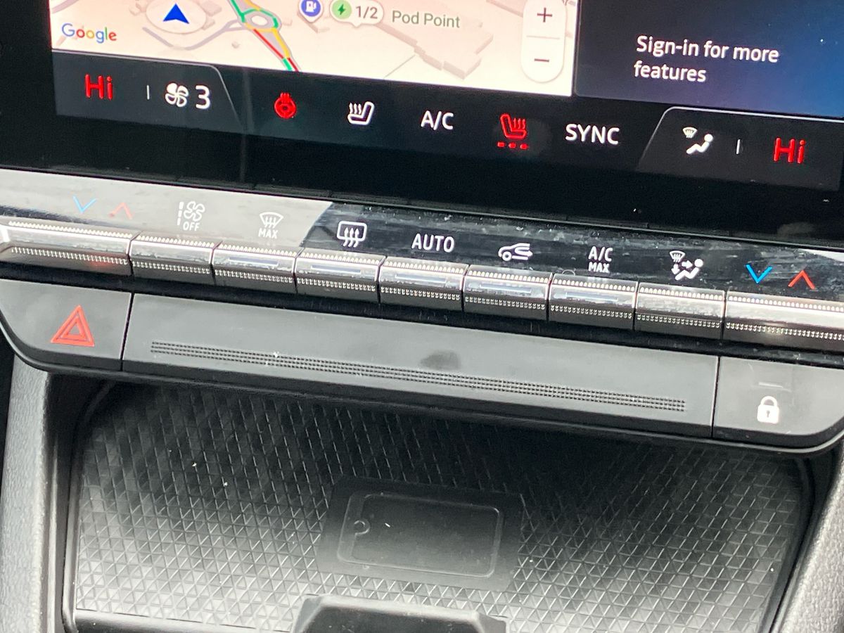 Used Renault Megane E Tech 2023 for sale - 77221158: Photo 12