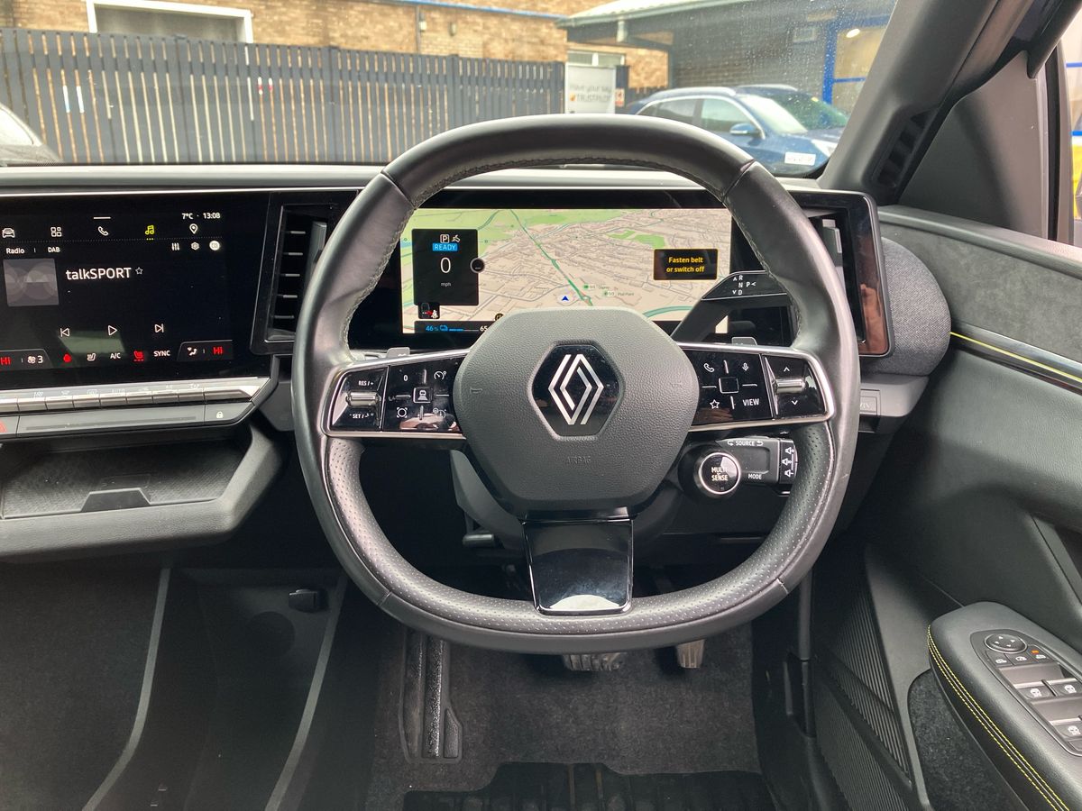 Used Renault Megane E Tech 2023 for sale - 77221158: Photo 15