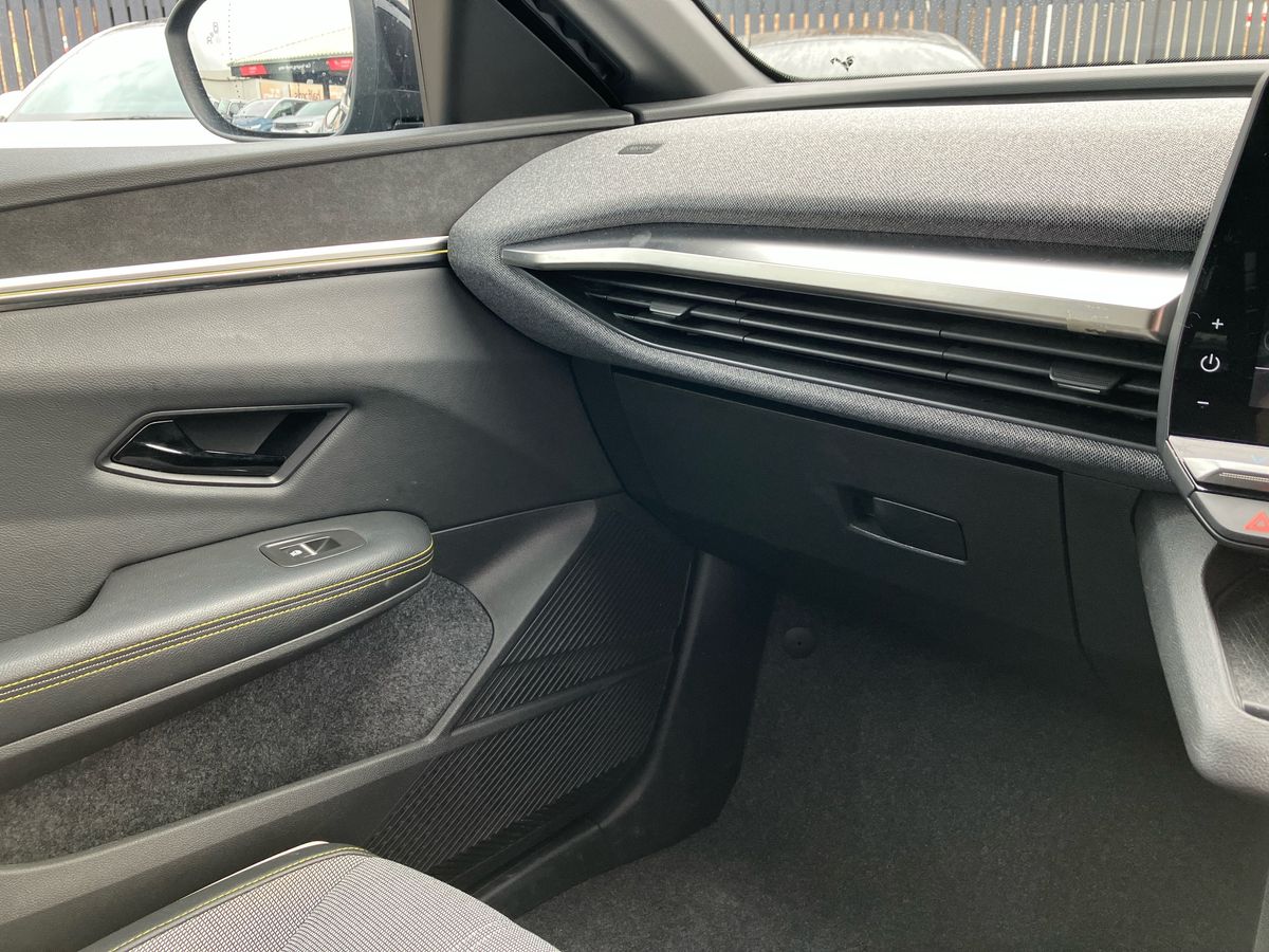 Used Renault Megane E Tech 2023 for sale - 77221158: Photo 51