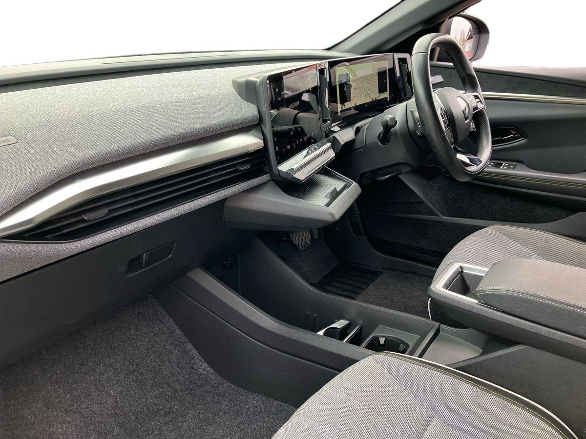 Used Renault Megane E Tech 2023 for sale - 77221158: Photo 6