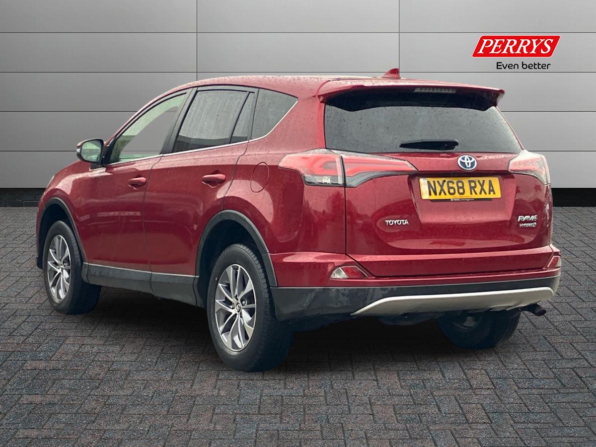 Used Toyota RAV4 2018 for sale - 76736060: Photo 2