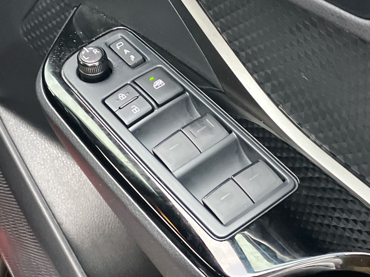 Used Toyota C-HR 2023 for sale - 77148773: Photo 18