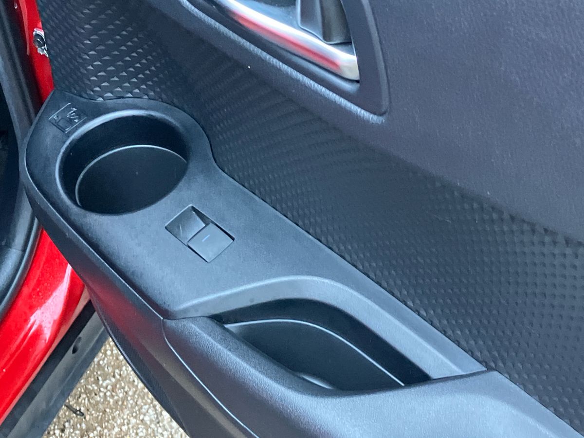 Used Toyota C-HR 2023 for sale - 77148773: Photo 37