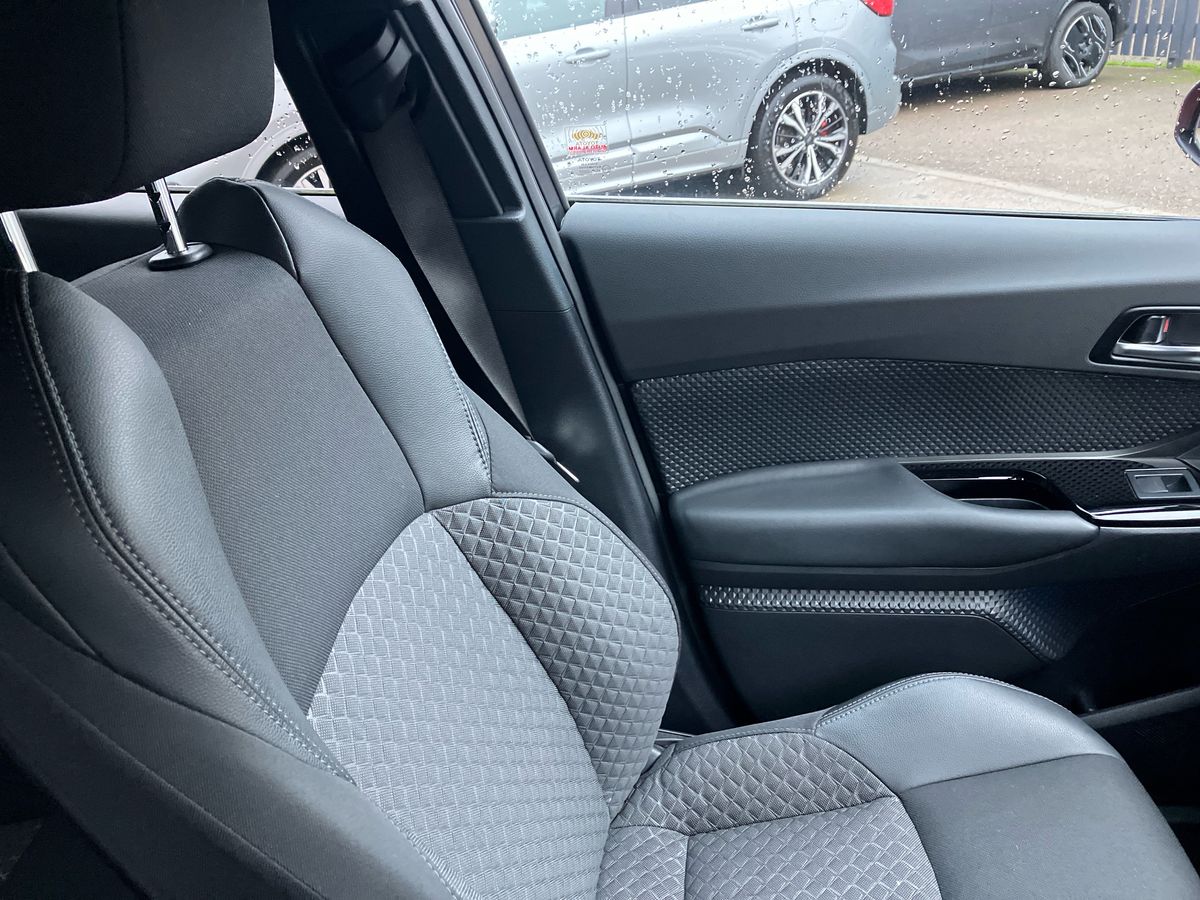 Used Toyota C-HR 2023 for sale - 77148773: Photo 58