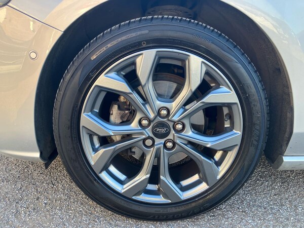 Used Ford Focus 2023 for sale - 76128480: Photo 8