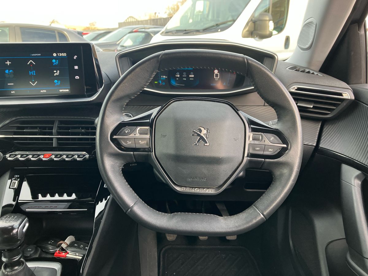 Used Peugeot 2008 2022 for sale - 77432178: Photo 15