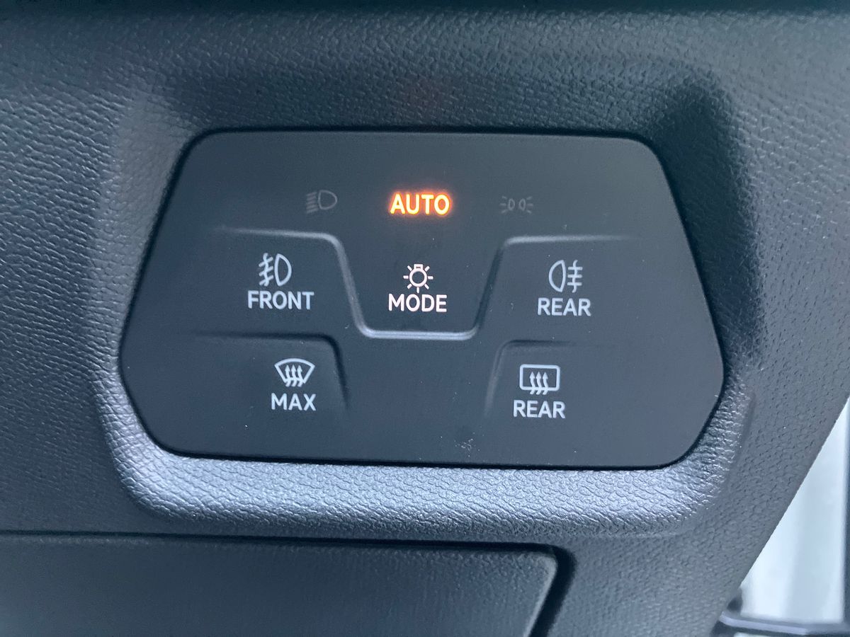 Used SEAT Leon 2025 for sale - 77775789: Photo 35