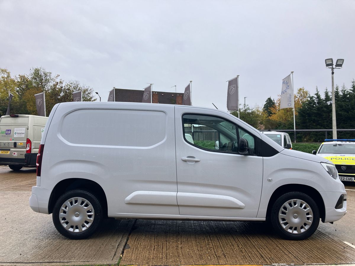 Used Vauxhall Combo 2023 for sale - 76341249: Photo 30