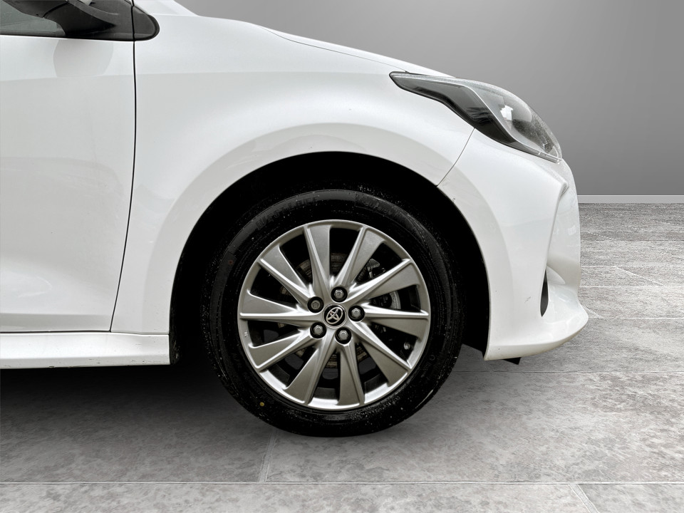 Used Toyota Yaris 2024 for sale - 77432111: Photo 9