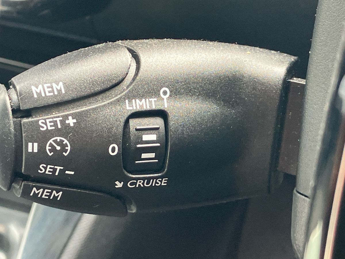 Used Peugeot 2008 2023 for sale - 76045554: Photo 39