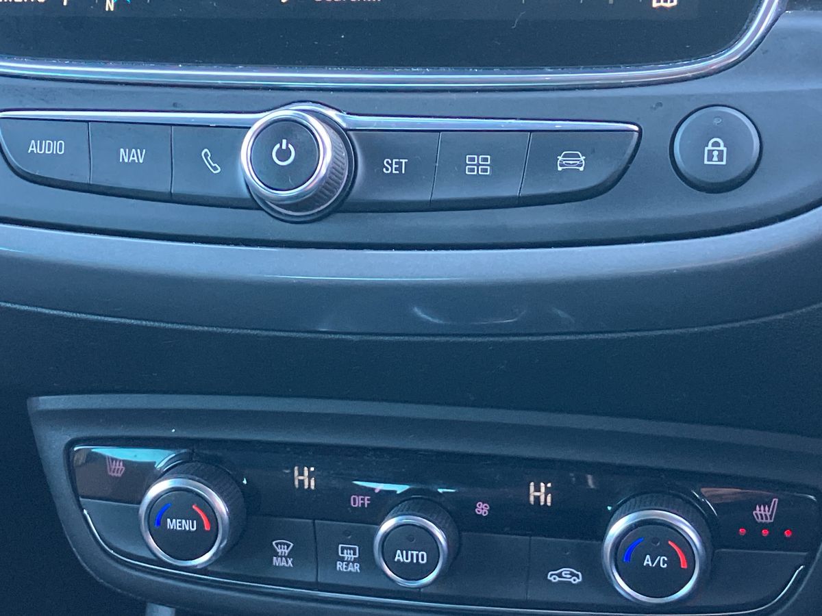 Used Vauxhall Crossland 2022 for sale - 76905670: Photo 12