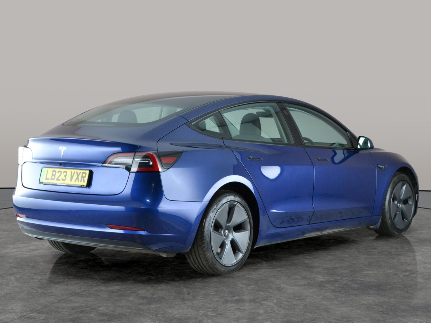 Used Tesla Model 3 2023 for sale - 77706529: Photo 11