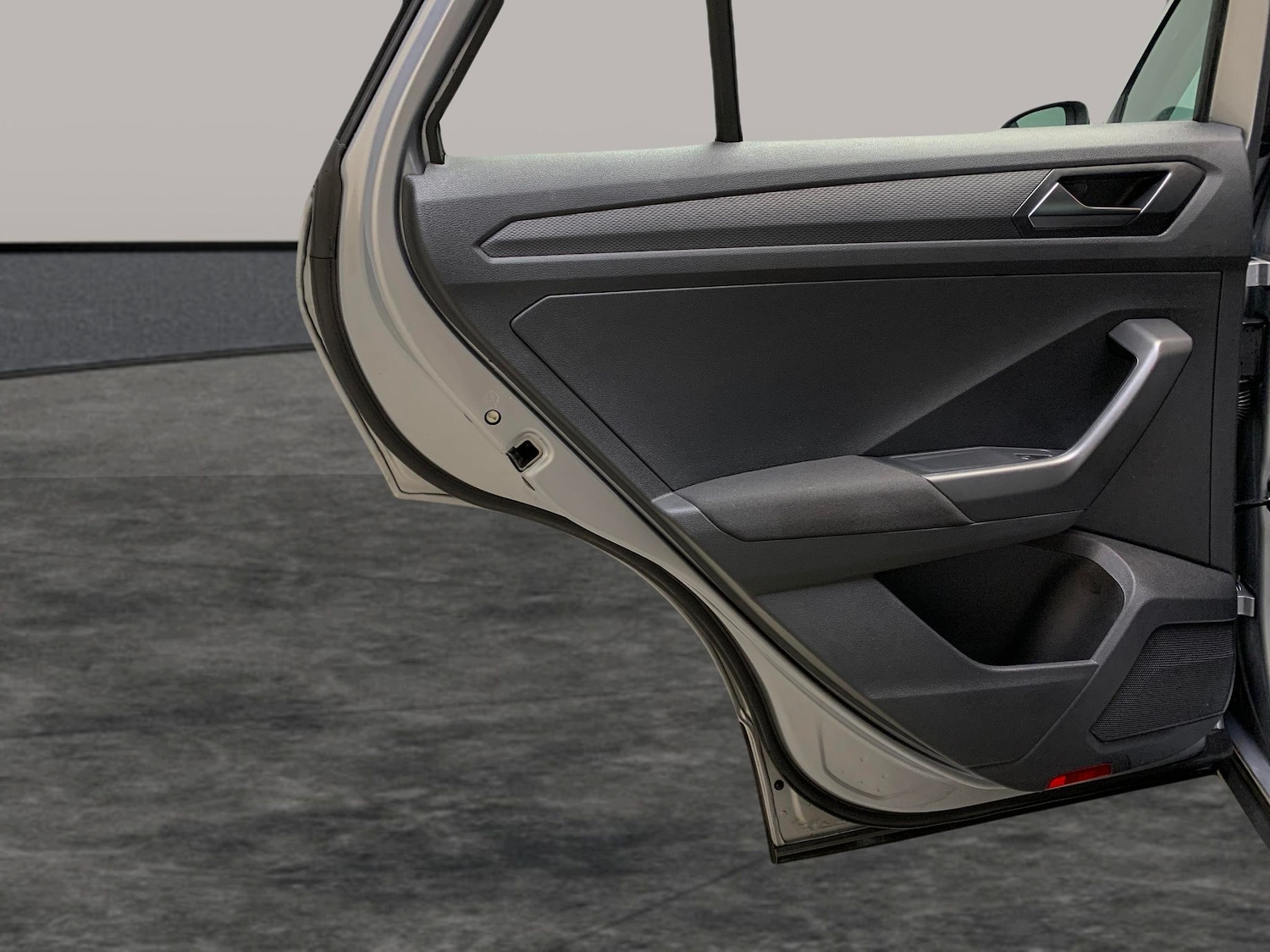 Used Volkswagen T-Roc 2022 for sale - 76575624: Photo 26