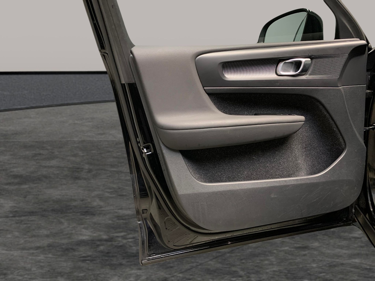 Used Volvo XC40 2021 for sale - 76540361: Photo 30