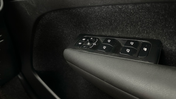 Used Volvo XC40 2021 for sale - 76310632: Photo 37