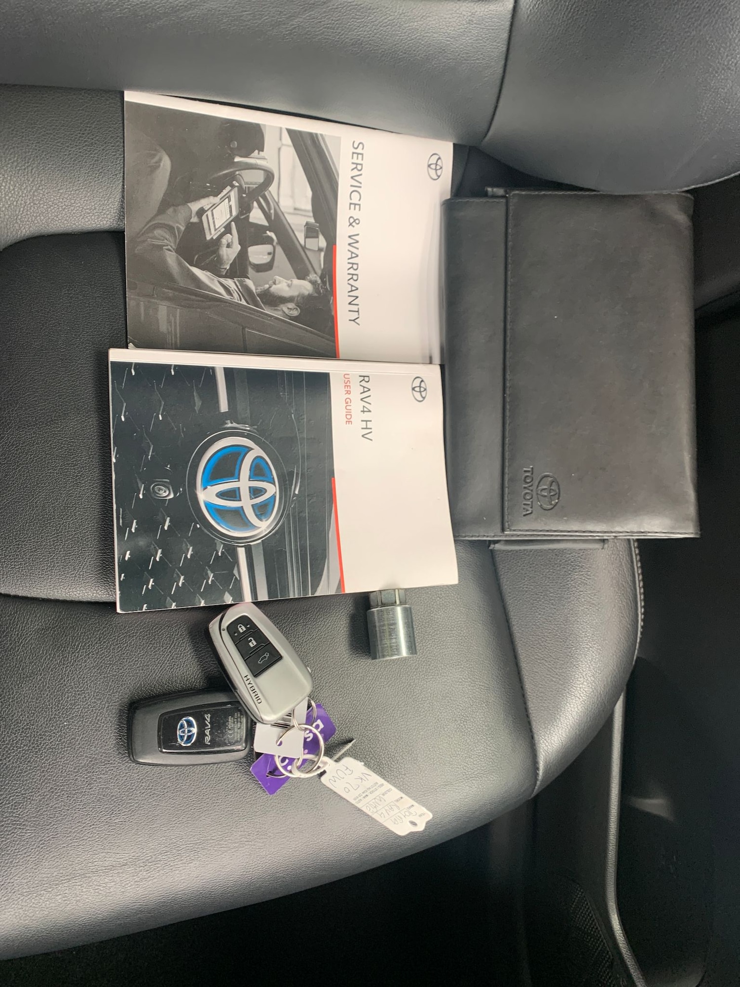 Used Toyota RAV4 2020 for sale - 76588900: Photo 39