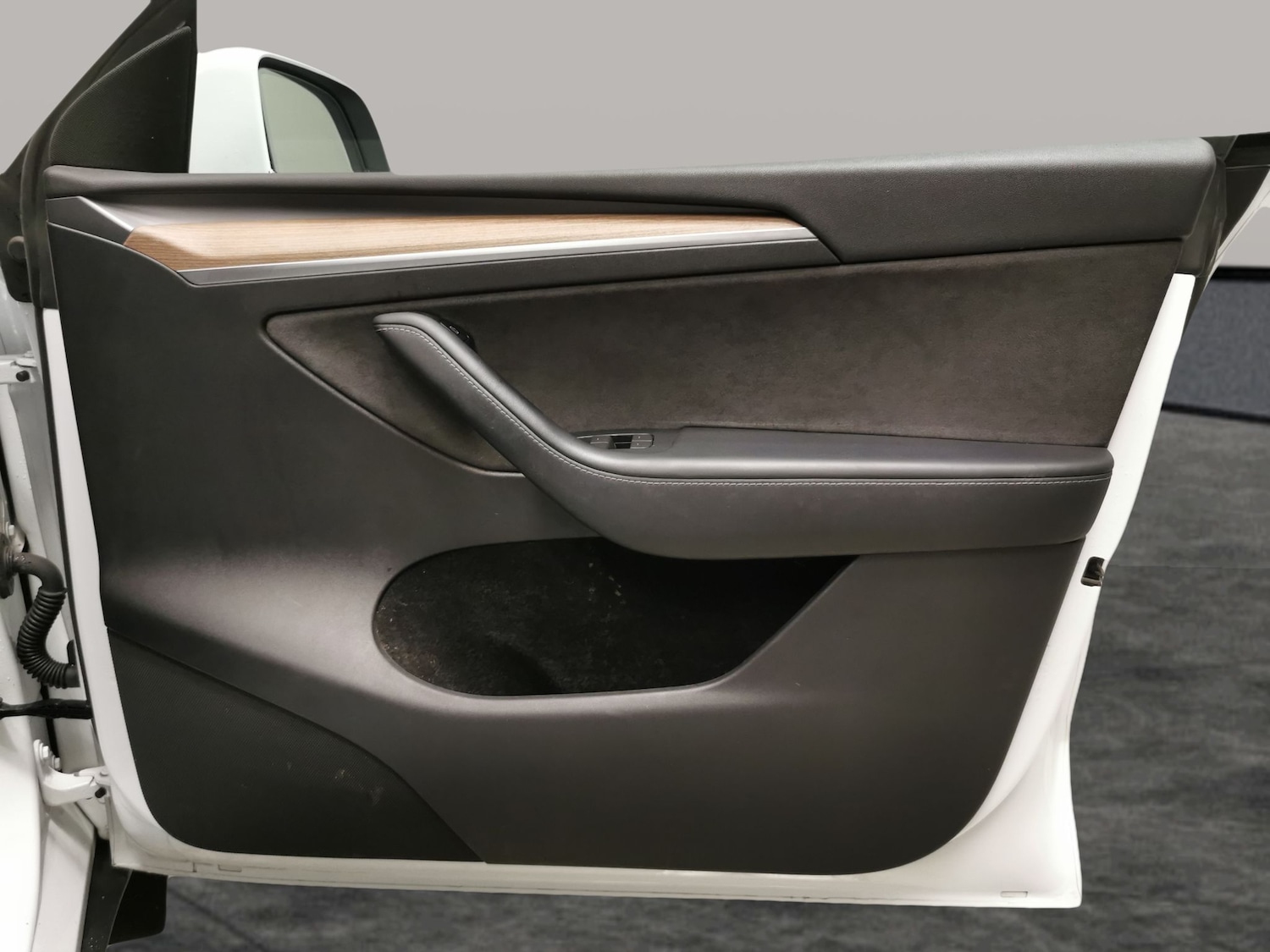 Used Tesla Model Y 2023 for sale - 76762946: Photo 30