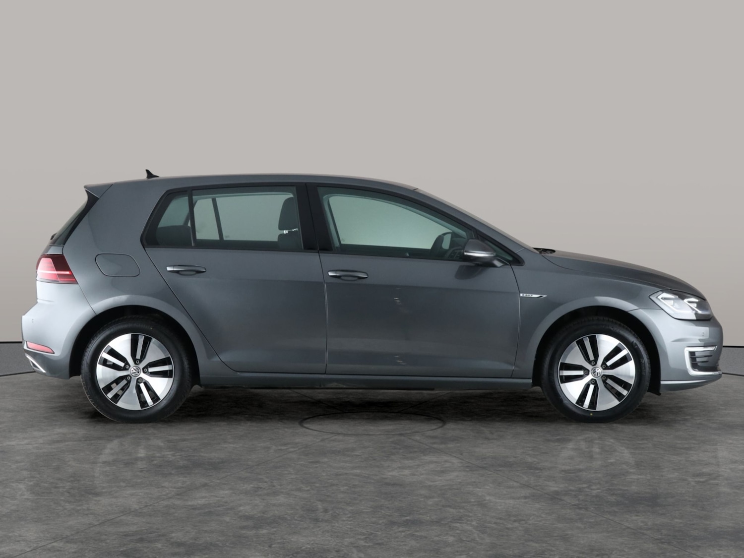 Used Volkswagen Golf 2020 for sale - 76668571: Photo 8