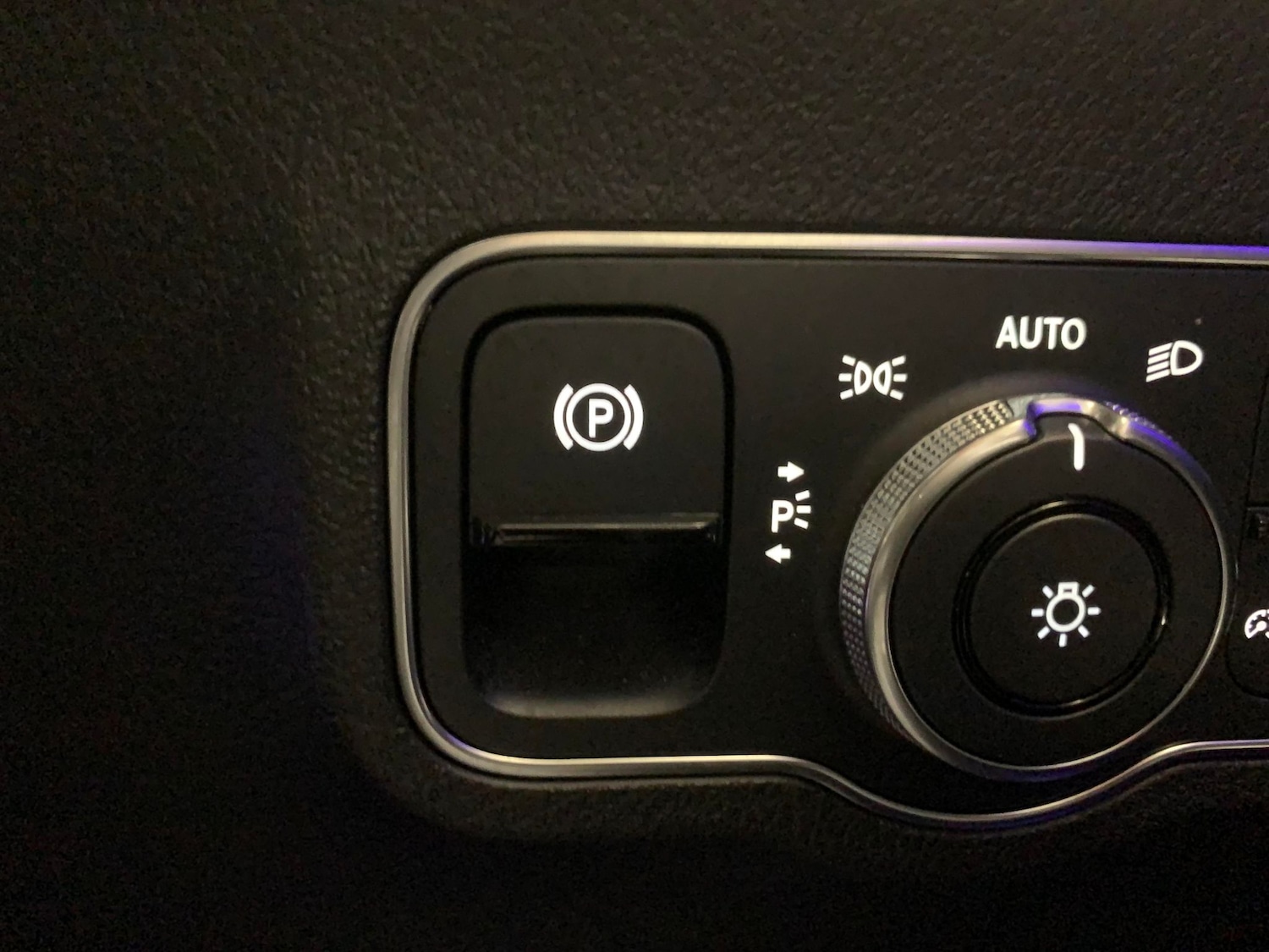 Used Mercedes-Benz GLB 2023 for sale - 76113239: Photo 31