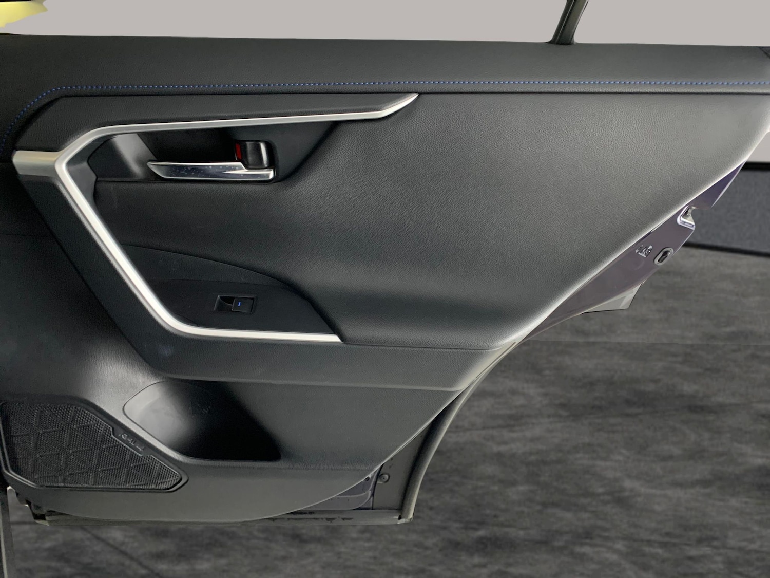 Used Toyota RAV4 2022 for sale - 76668654: Photo 28