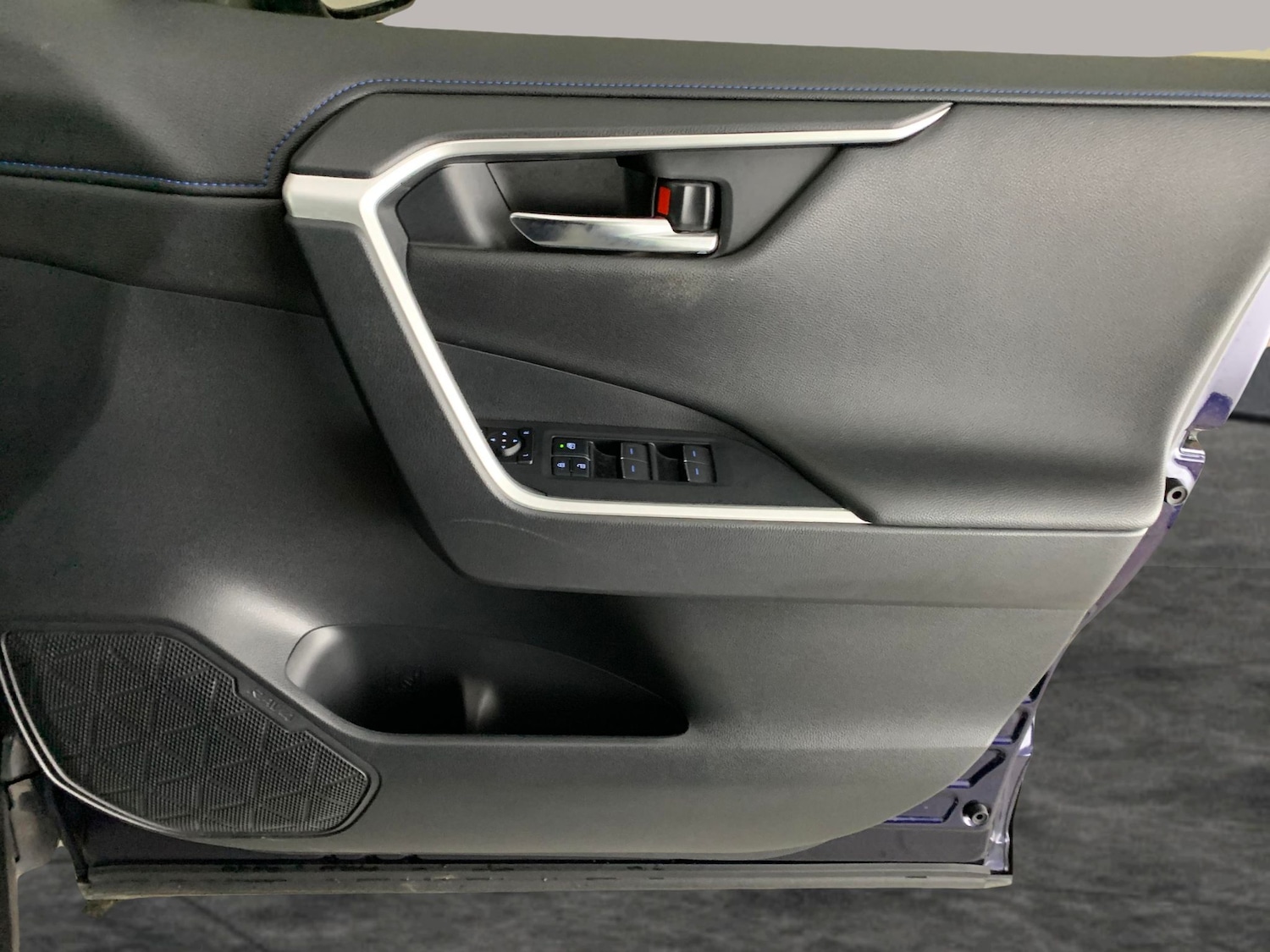 Used Toyota RAV4 2022 for sale - 76668654: Photo 29