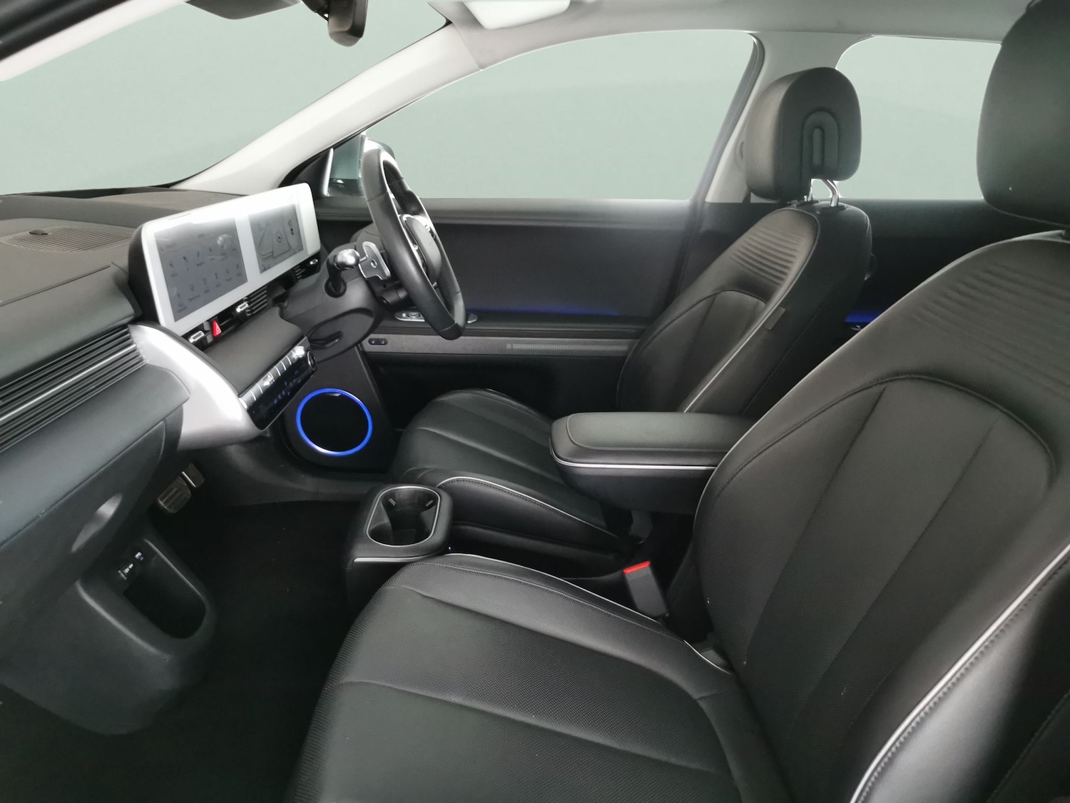 Used Hyundai IONIQ 5 2022 for sale - 76922205: Photo 4