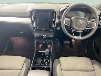 Used Volvo XC40 2022 for sale - 77529883: Photo