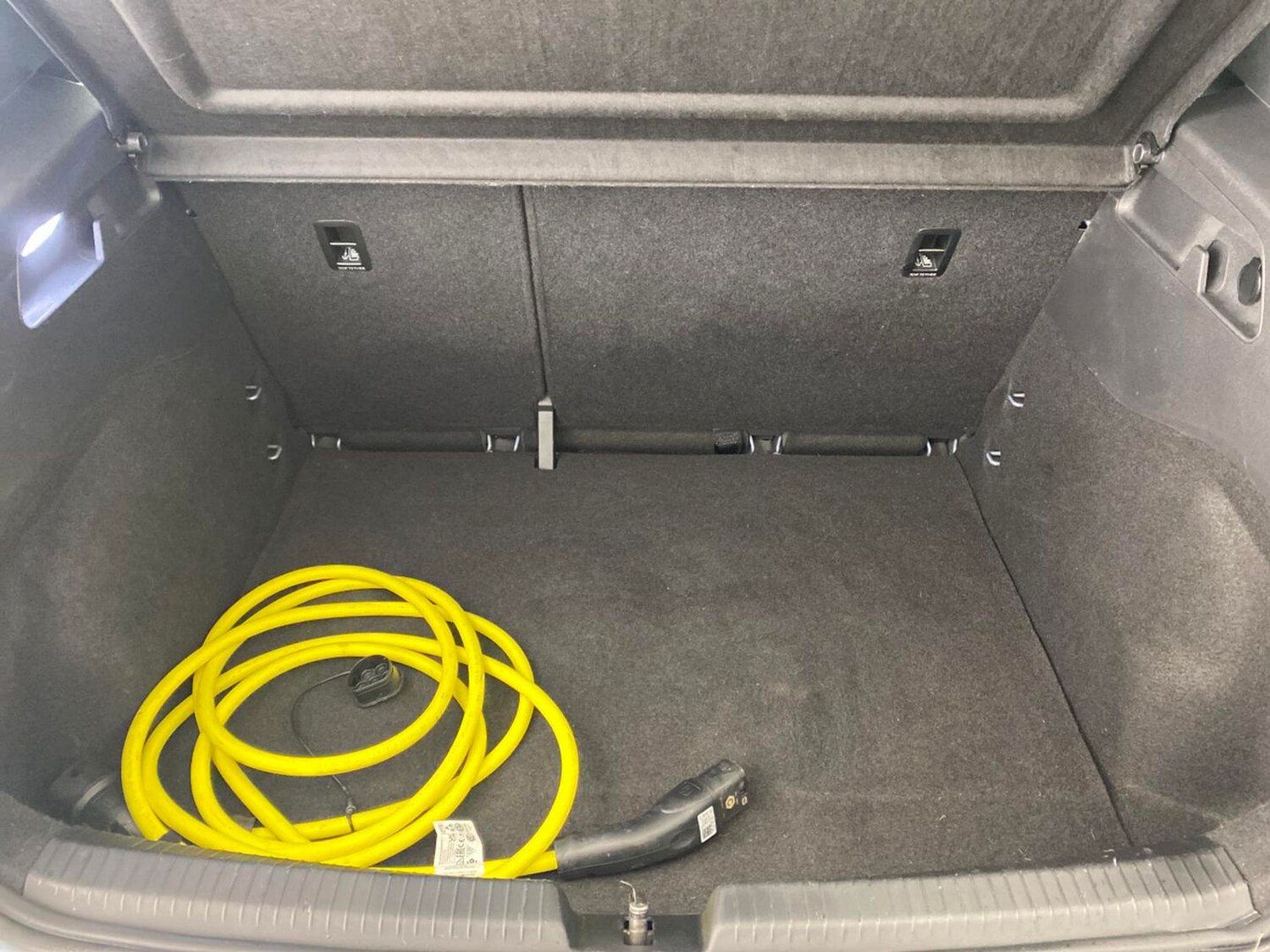 Used Volkswagen ID.3 2022 for sale - 77638286: Photo 6