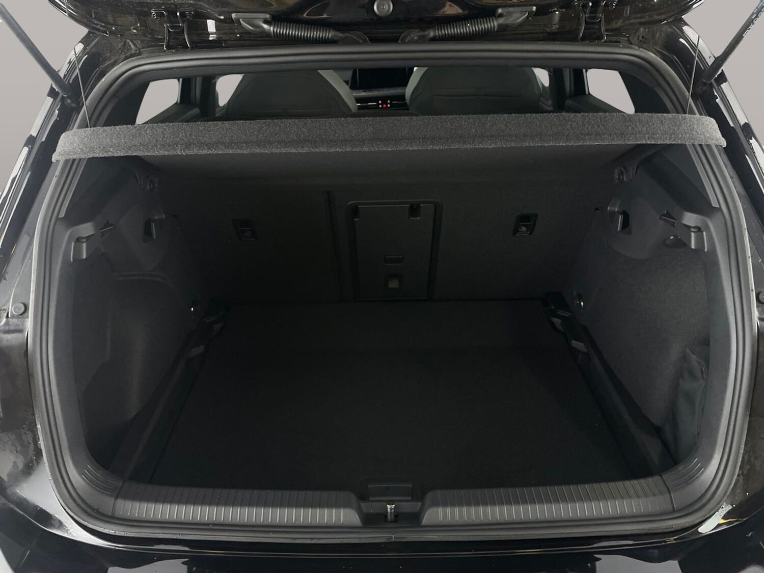 Used Volkswagen Golf 2021 for sale - 77635638: Photo 36