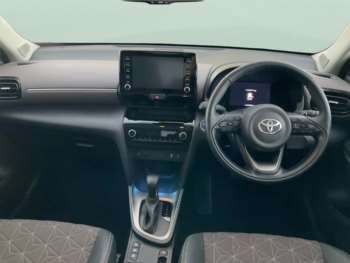 Used Toyota Yaris Cross 2023 for sale - 75189604: Photo