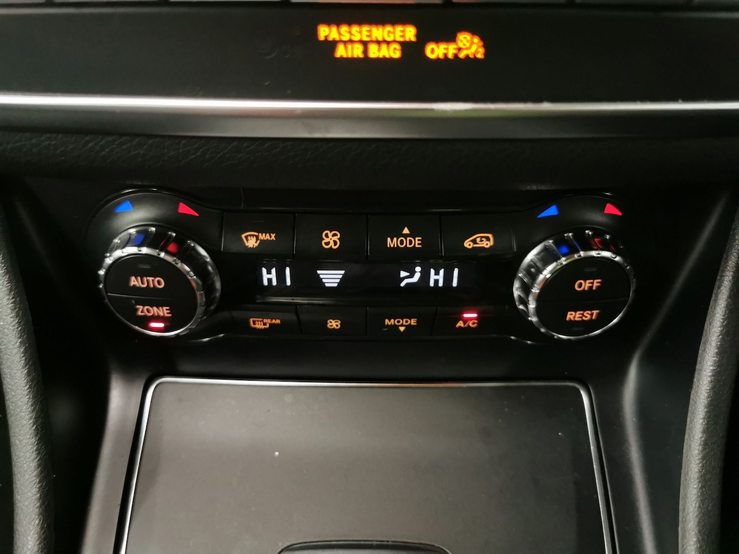 Used Mercedes-Benz GLA 2018 for sale - 76668679: Photo 17