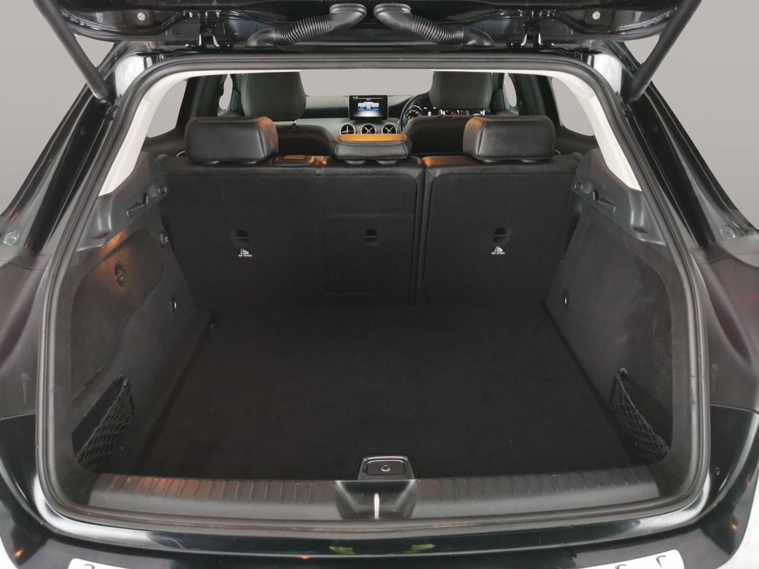 Used Mercedes-Benz GLA 2018 for sale - 76668679: Photo 30