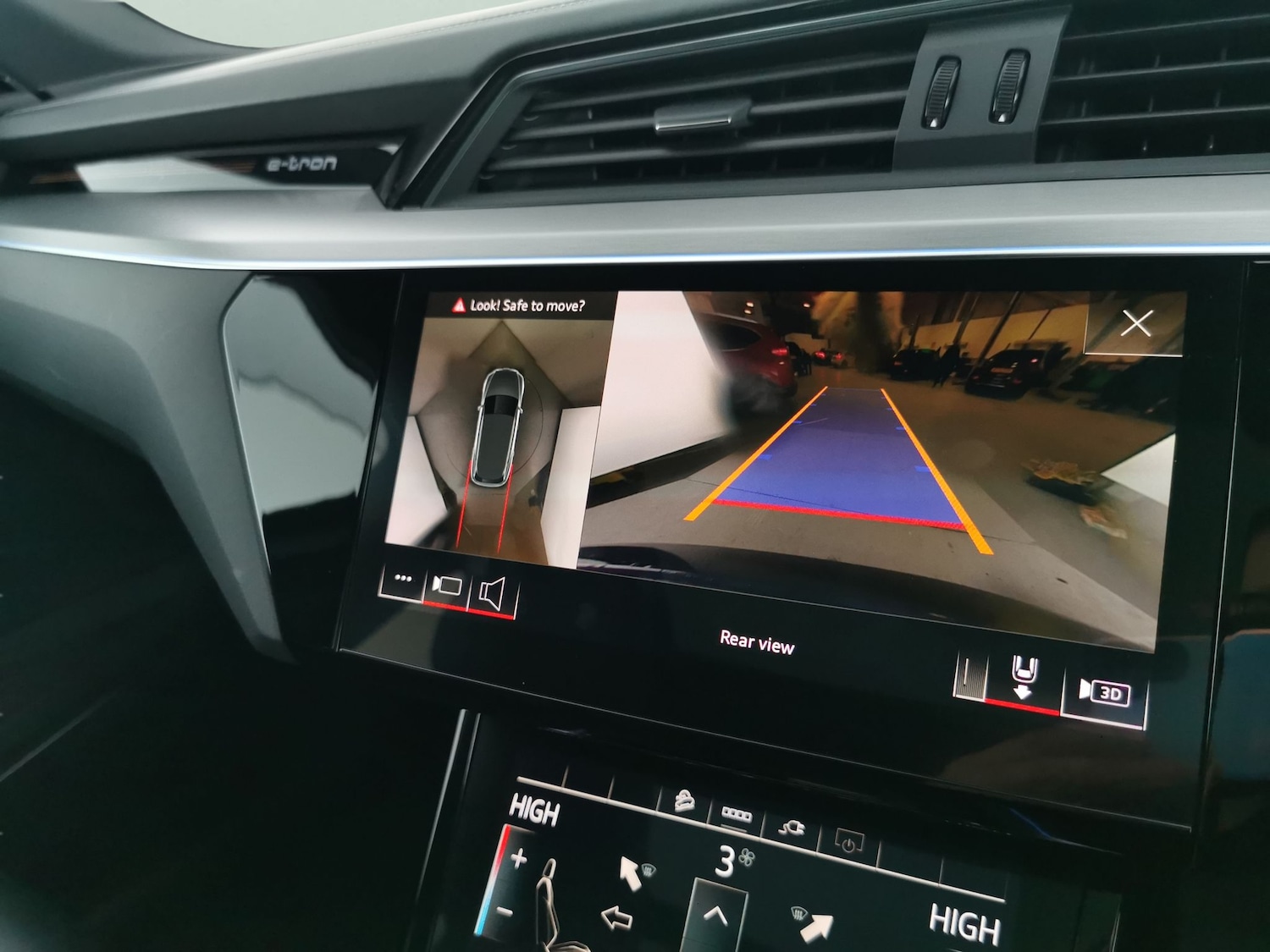 Used Audi e-tron 2021 for sale - 77159670: Photo 24