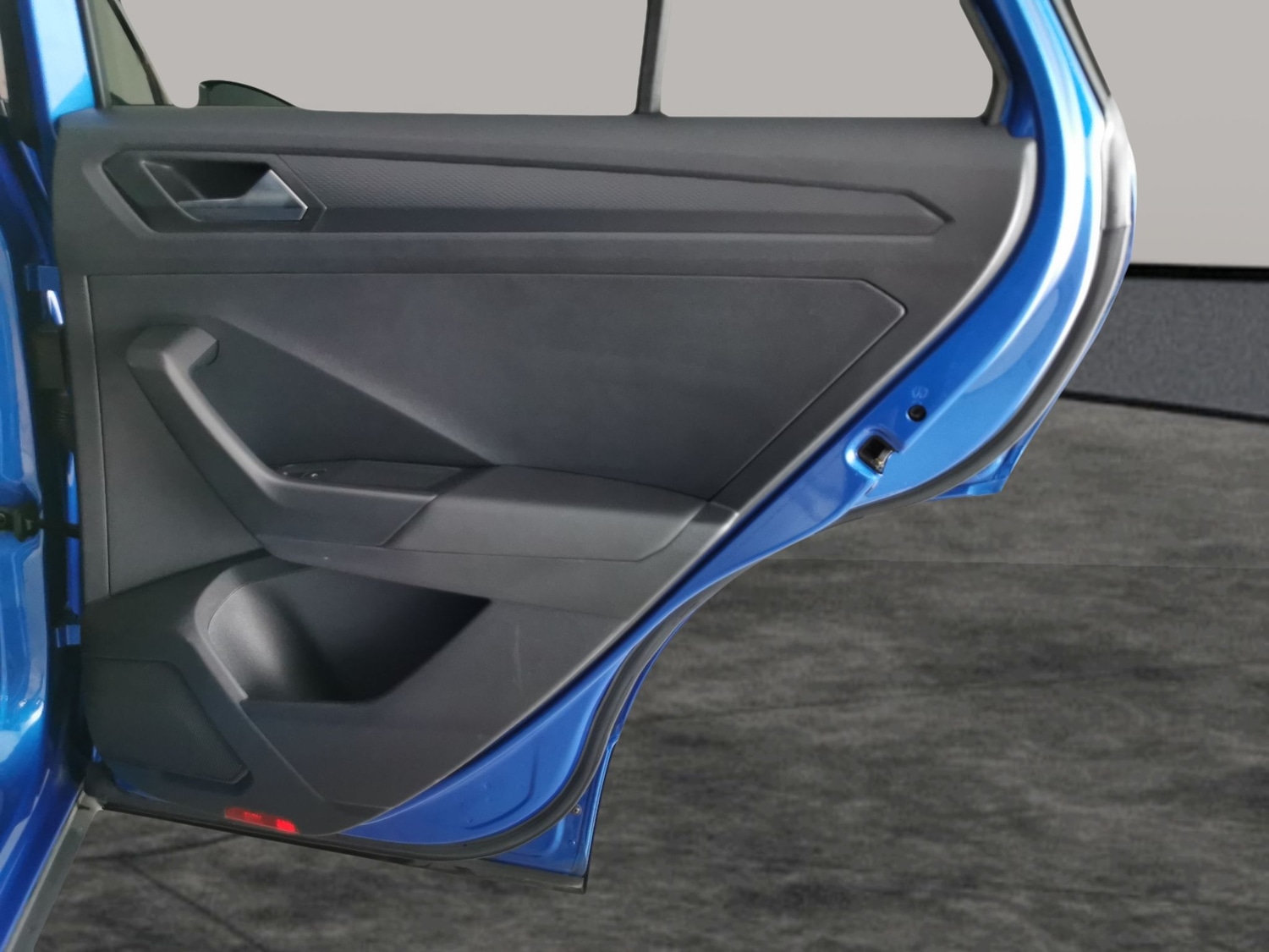 Used Volkswagen T-Roc 2021 for sale - 76480080: Photo 30