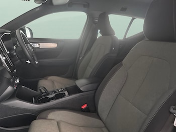 Used Volvo XC40 2022 for sale - 79232808: Photo