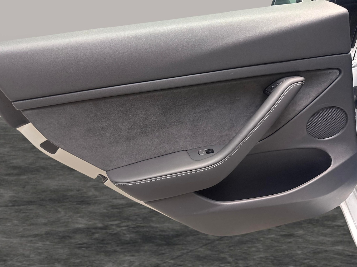 Used Tesla Model 3 2023 for sale - 77079358: Photo 27