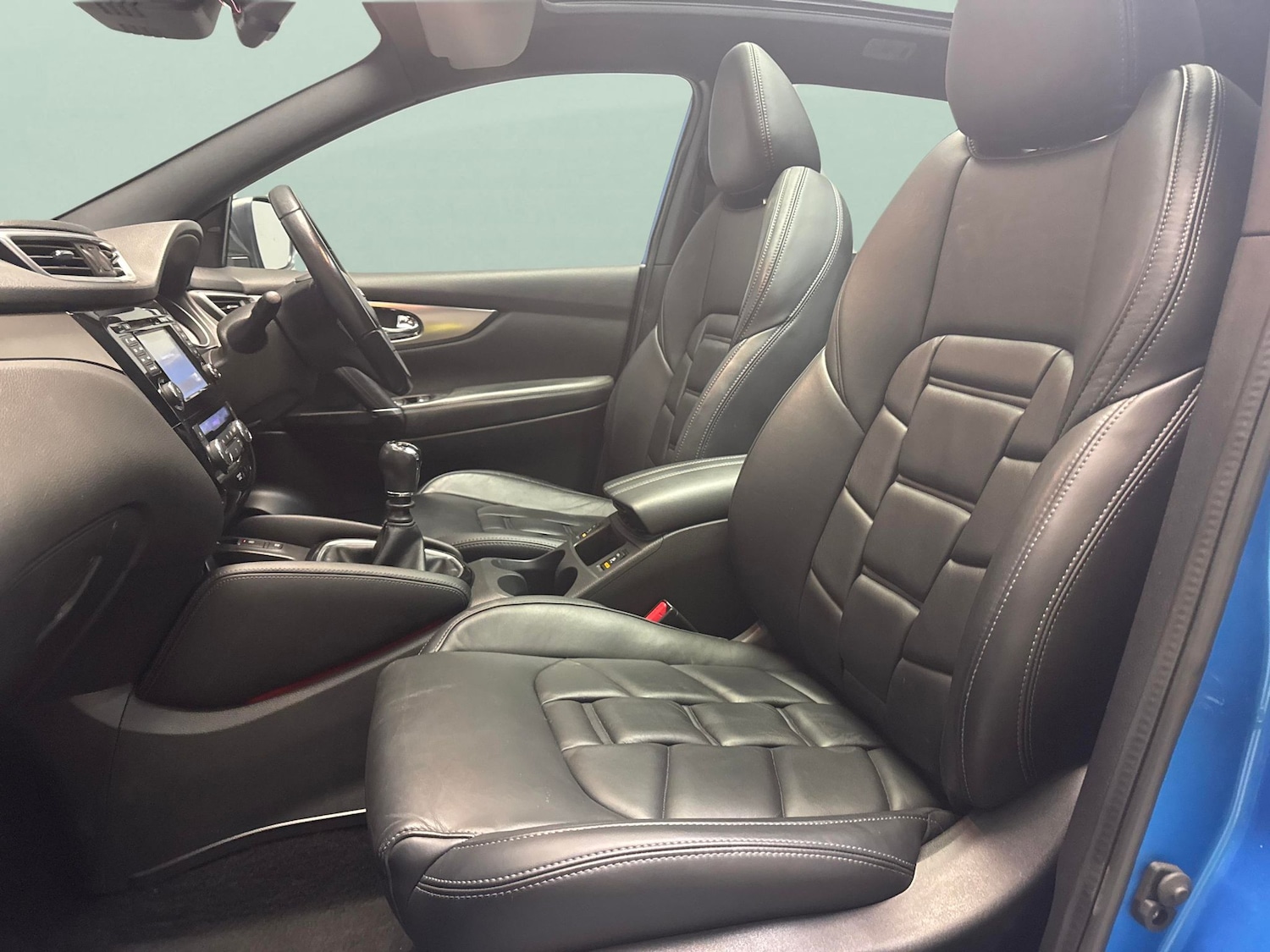 Used Nissan Qashqai 2017 for sale - 76624011: Photo 4