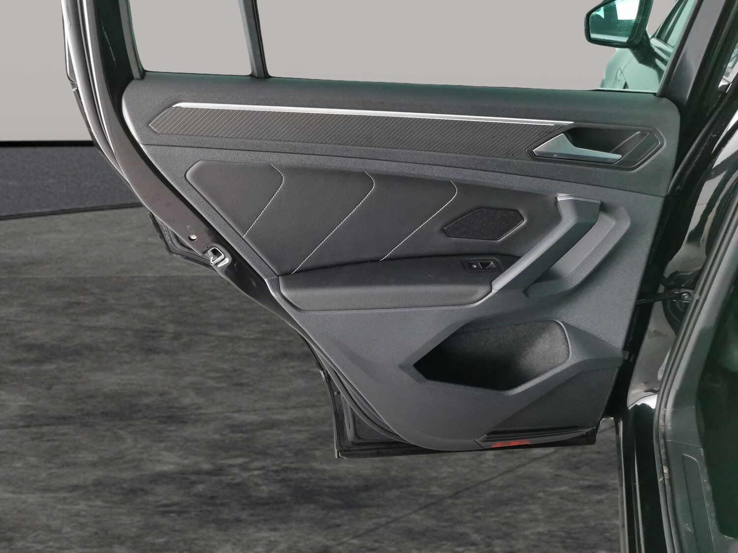 Used Volkswagen Tiguan 2023 for sale - 77418154: Photo 30