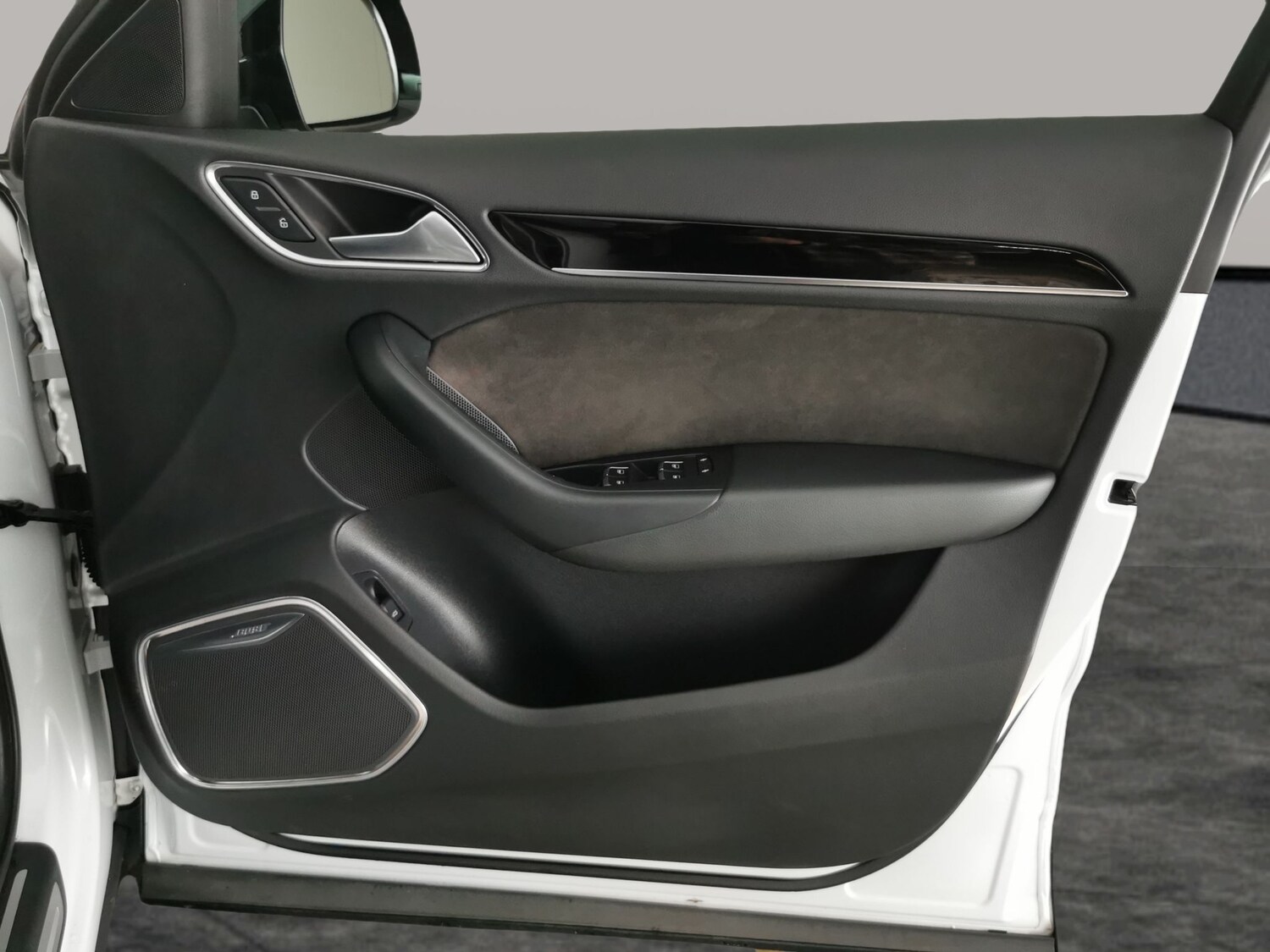 Used Audi Q3 for sale - 77540374: Photo 30