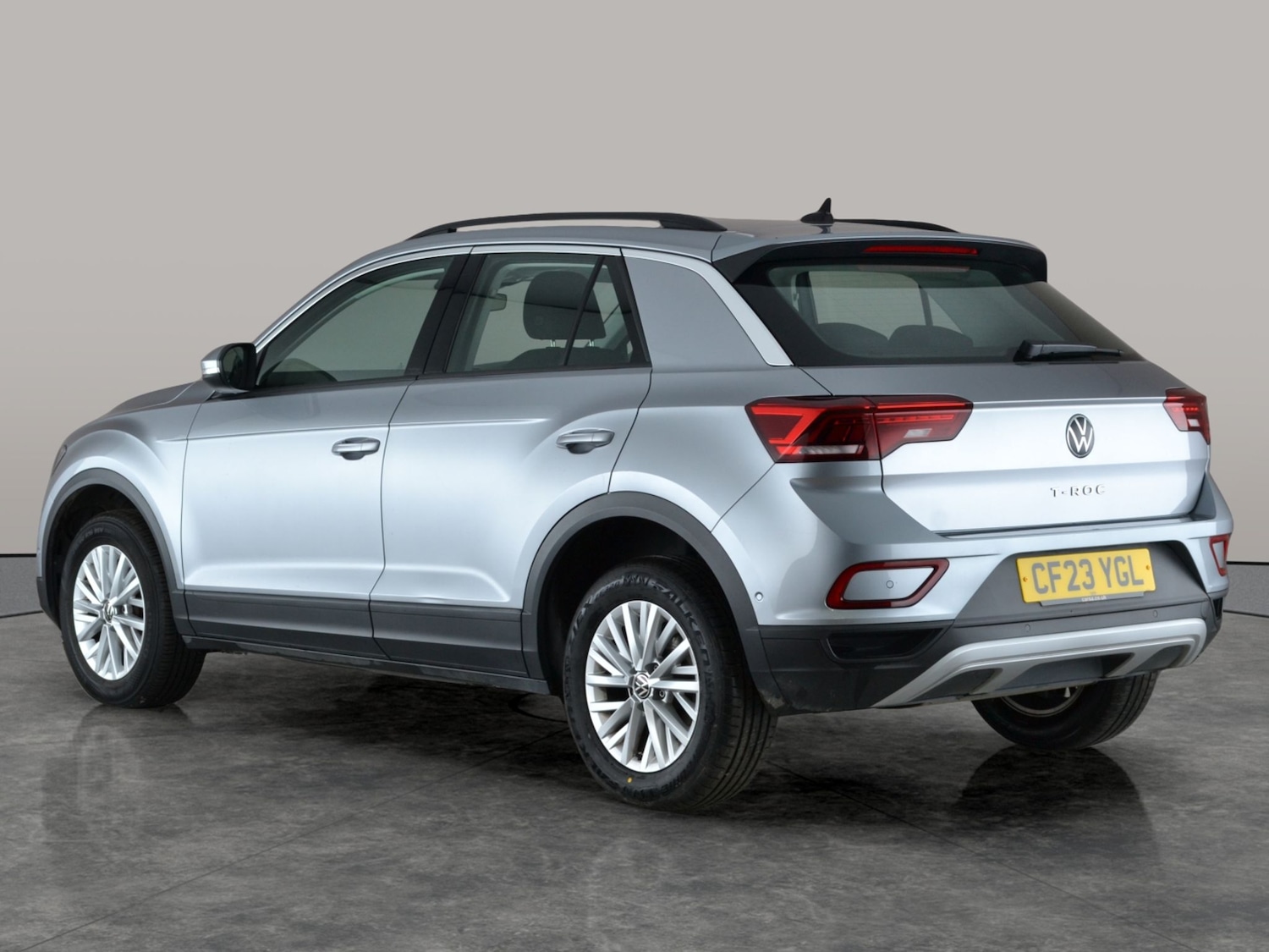 Used Volkswagen T-Roc 2023 for sale - 77333498: Photo 11