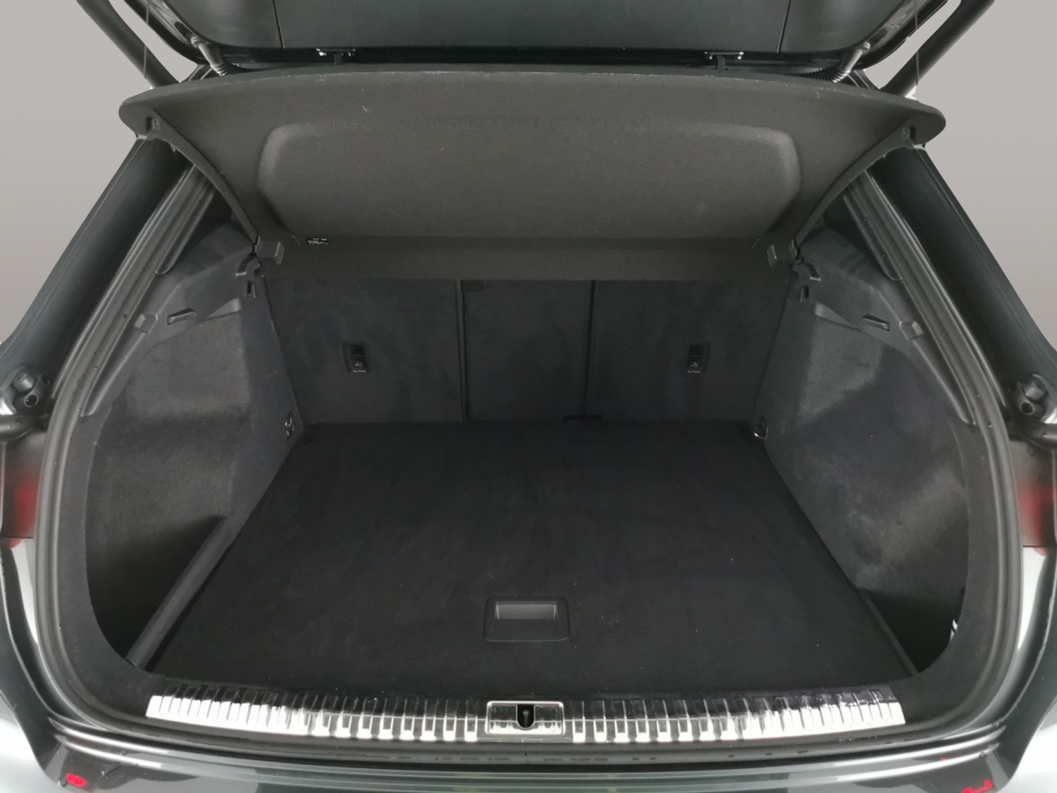 Used Audi Q3 2021 for sale - 76999671: Photo 32