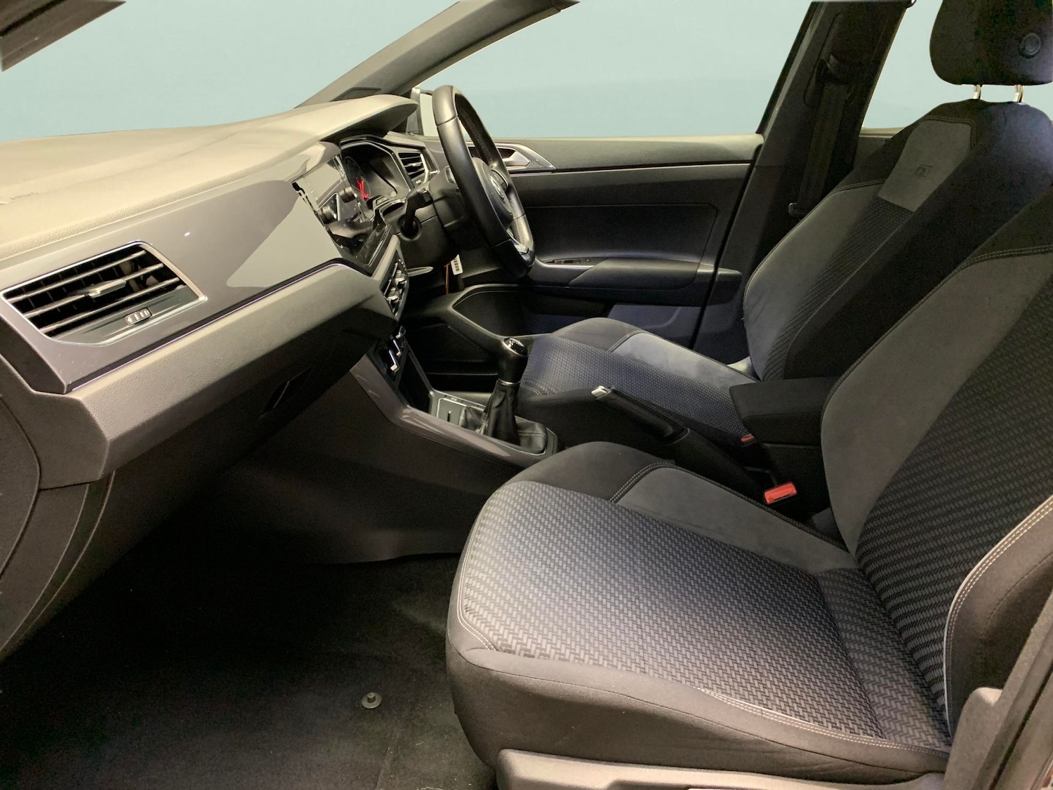 Used Volkswagen Polo for sale - 76915444: Photo 4