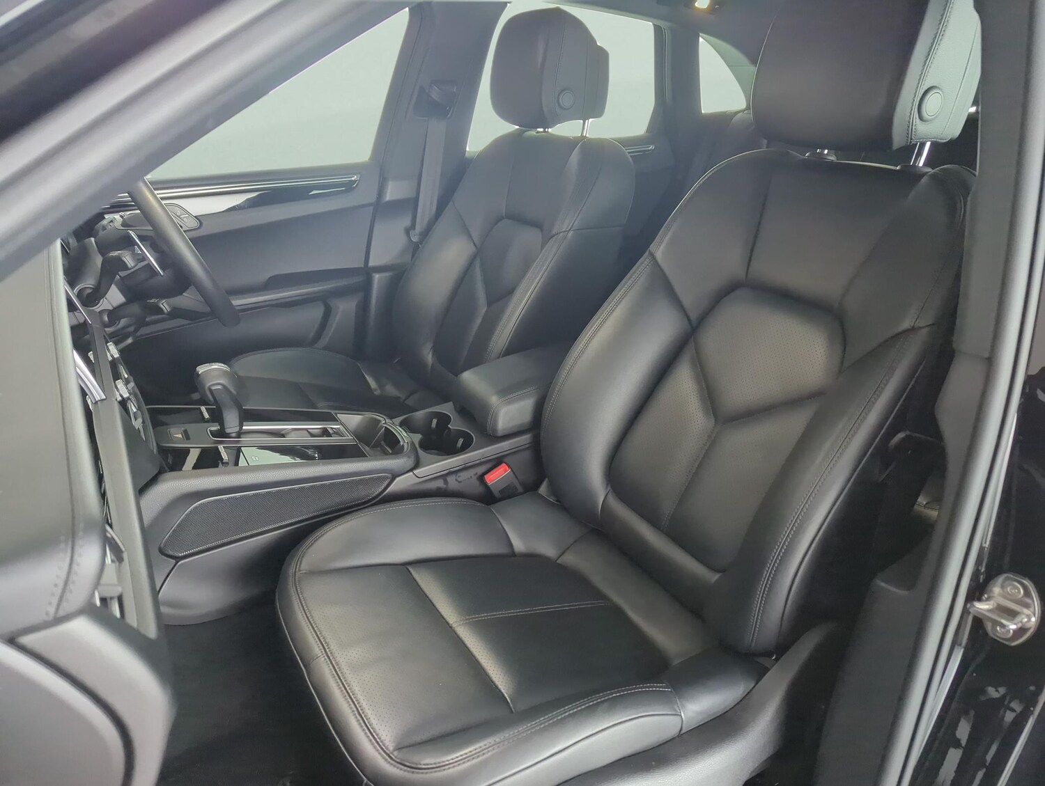 Used Porsche Macan for sale - 78103996: Photo 7