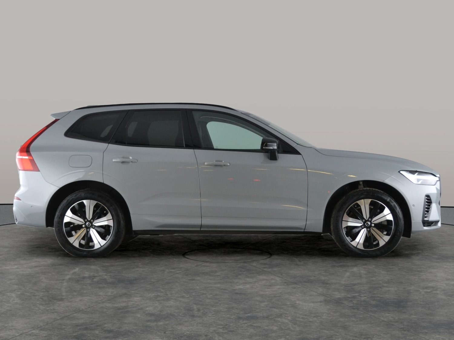 Used Volvo XC60 2023 for sale - 77532550: Photo 14