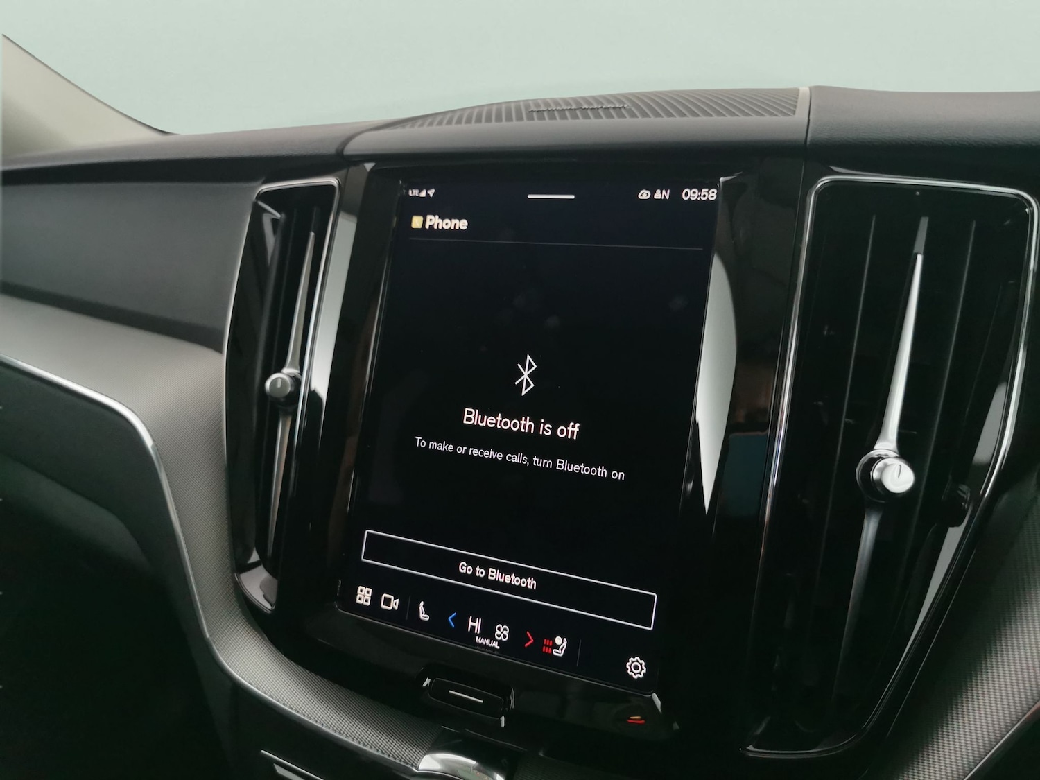 Used Volvo XC60 2023 for sale - 77532550: Photo 21