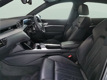 Used Audi e-tron 2022 for sale - 77653463: Photo