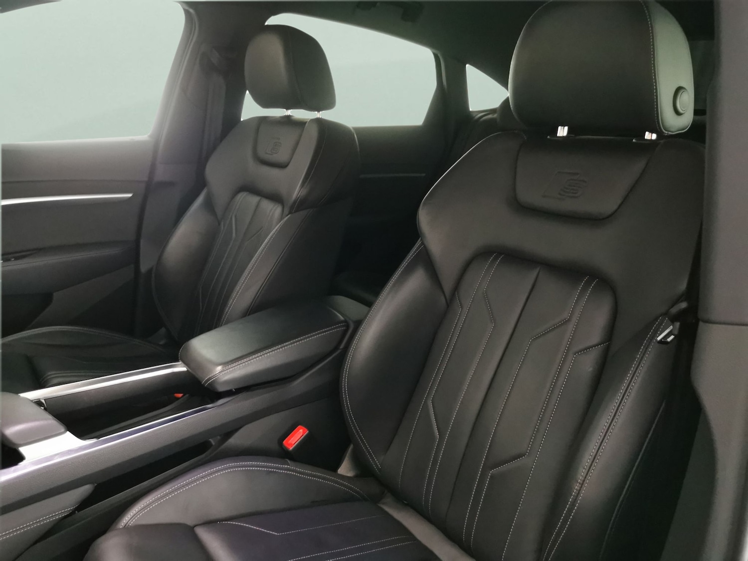 Used Audi e-tron 2022 for sale - 77653463: Photo 7