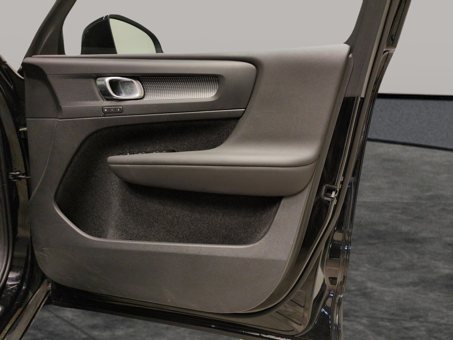 Used Volvo XC40 for sale - 77789934: Photo 30