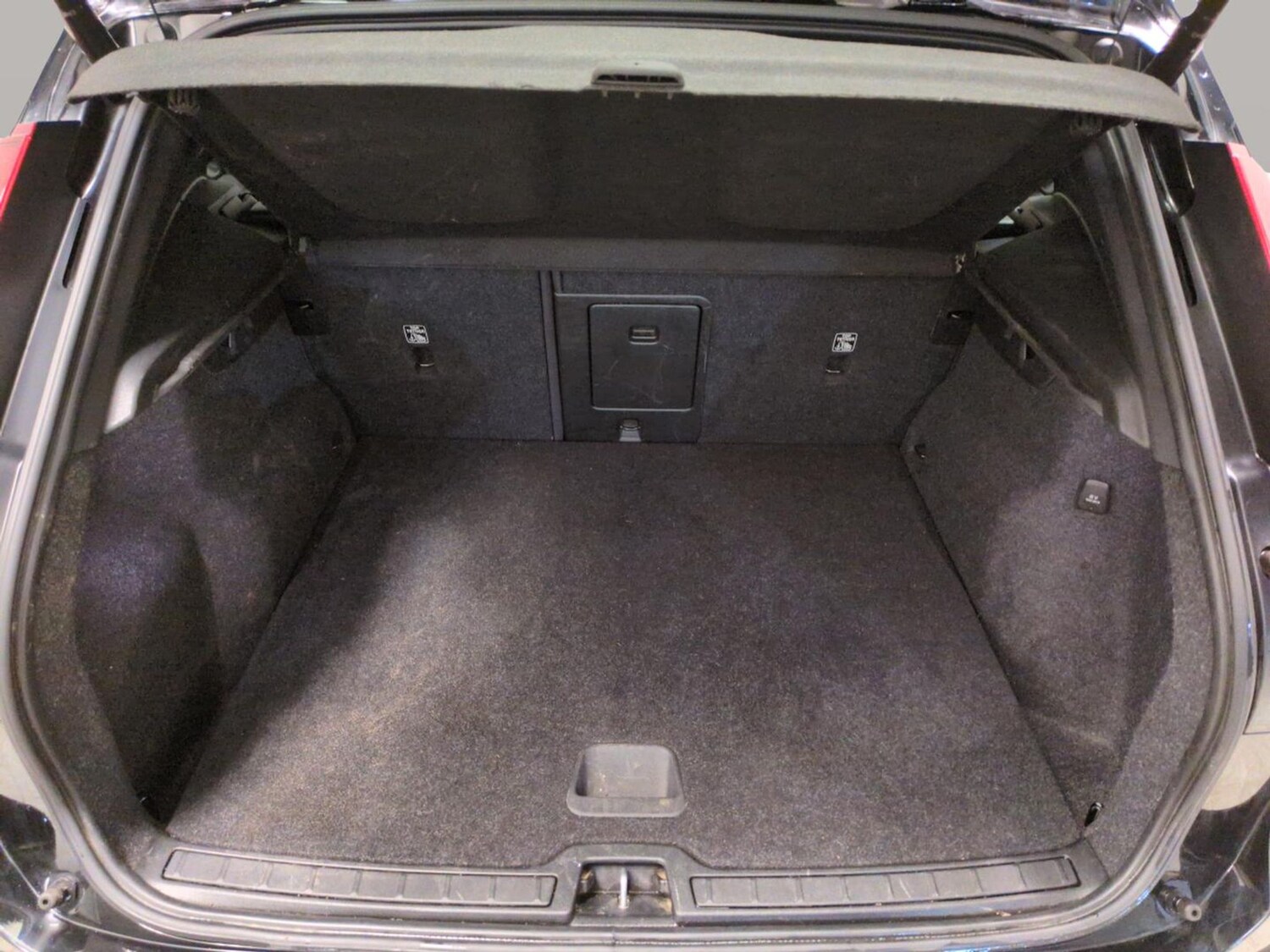 Used Volvo XC40 for sale - 77789934: Photo 33