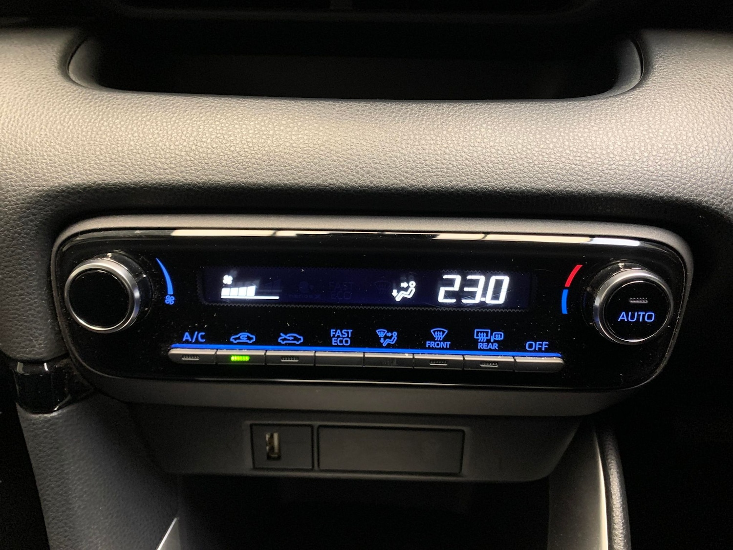 Used Toyota Yaris 2022 for sale - 77350820: Photo 17